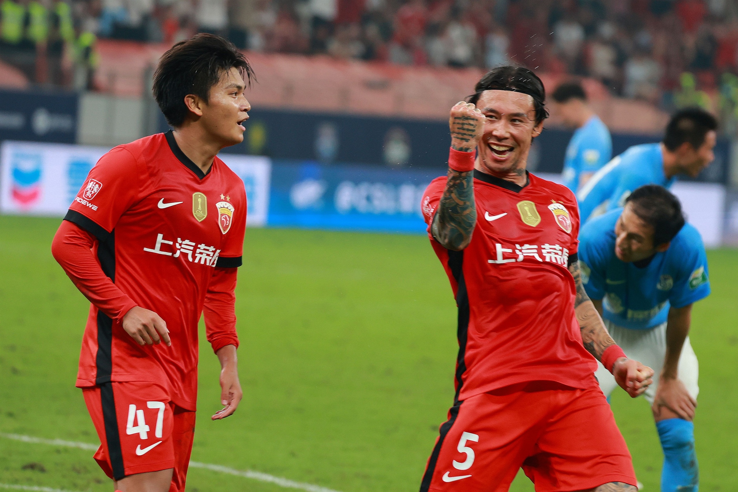 mk体育-人队球员发挥亮眼,帮助球队晋级下一轮比赛